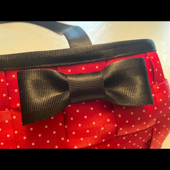 Minnie Mouse Harvey Seatbelt bag NEW limited edition HTF - Disney exclusive - Picture 12 of 15